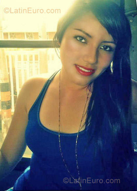 Date this hard body Colombia girl Nury from Bogota CO9676