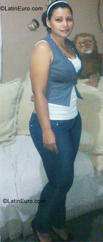 Date this good-looking Honduras girl Gricelia from San Pedro Sula HN630