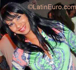Date this funny Brazil girl Alle from Goiania BR6627