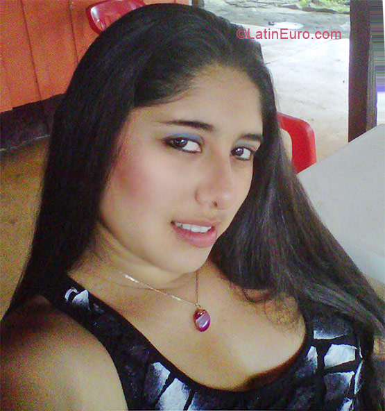 Date this young Colombia girl Liseth from Florencia CO9877