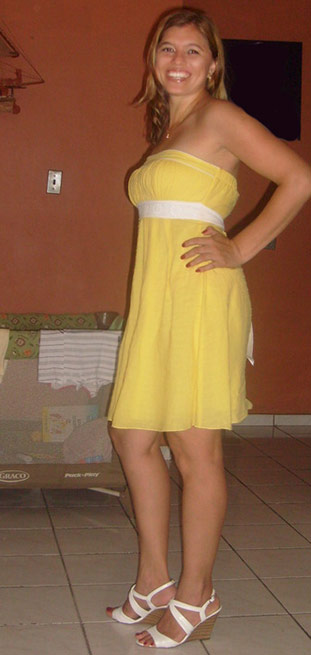Date this beautiful Honduras girl Yessenia from San Pedro Sula HN644