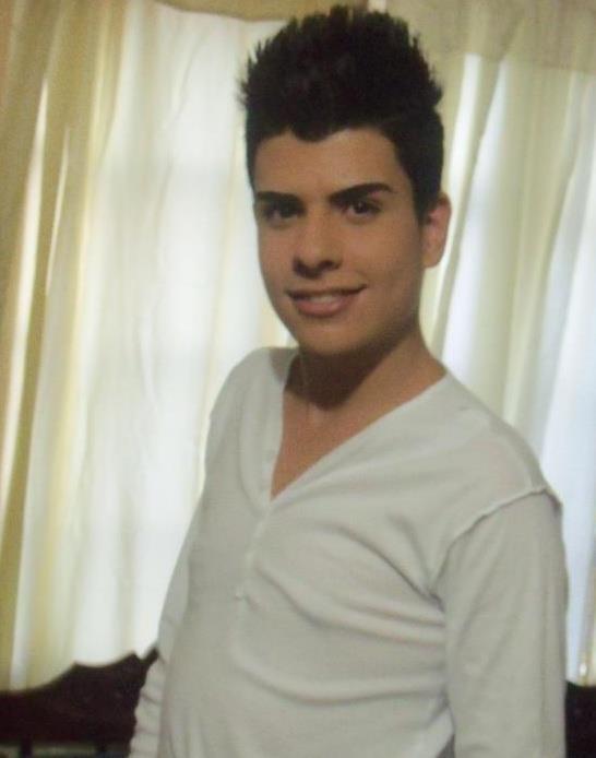 Date this young Colombia man ANDY from Antioquia CO9902