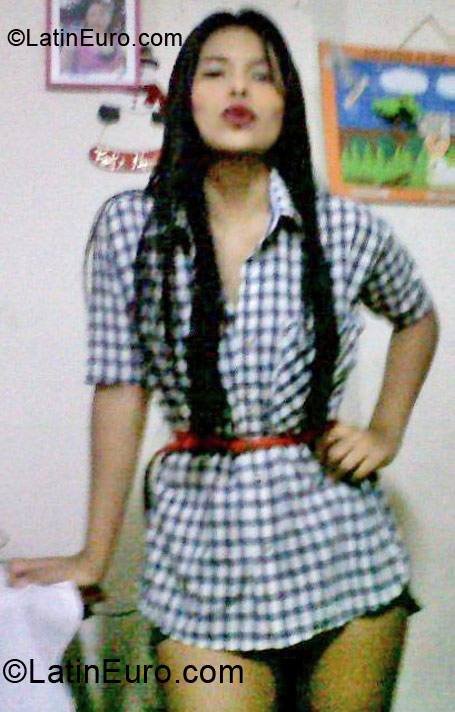 Date this funny Colombia girl Deisy from Bucaramanga CO9925