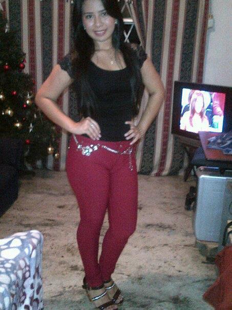 Date this athletic Colombia girl Malejandra from Cali CO9939