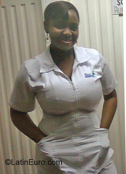 Date this passionate Colombia girl Maricruz from Cali CO10043