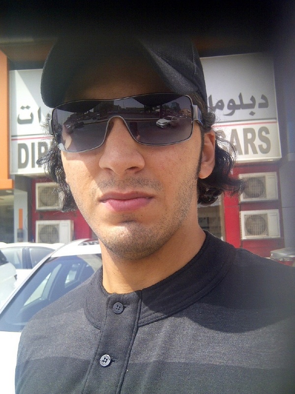 Date this hot Saudi Arabia man Mido from Jeddah SA14