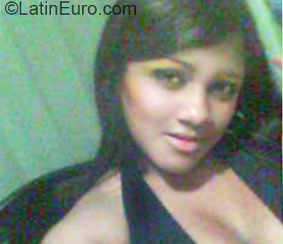 Date this happy Colombia girl Vanesa from Cali CO10169