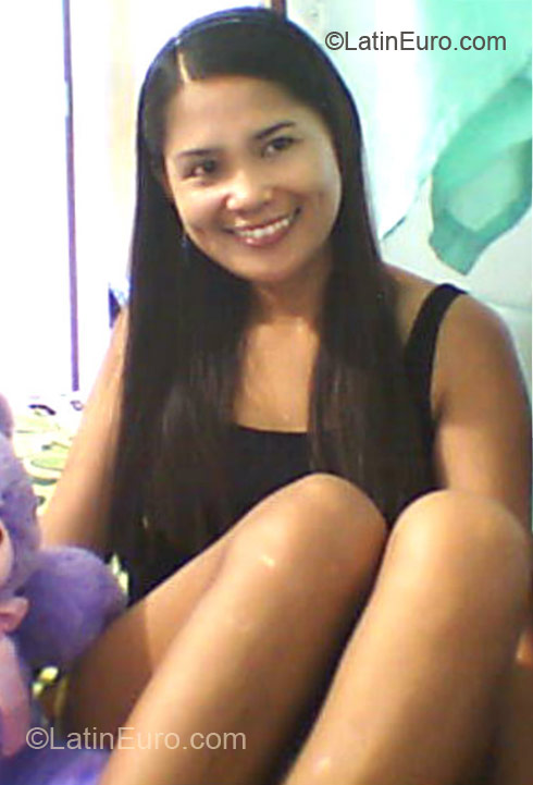 Date this gorgeous Philippines girl Sam from Cebu PH461
