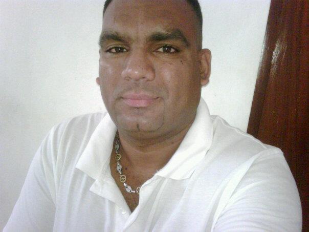 Date this attractive Dominican Republic man Yunior23 from Santiago DO11042