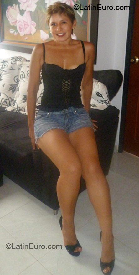 Date this hard body Colombia girl Sandra from Villavicencio CO10208