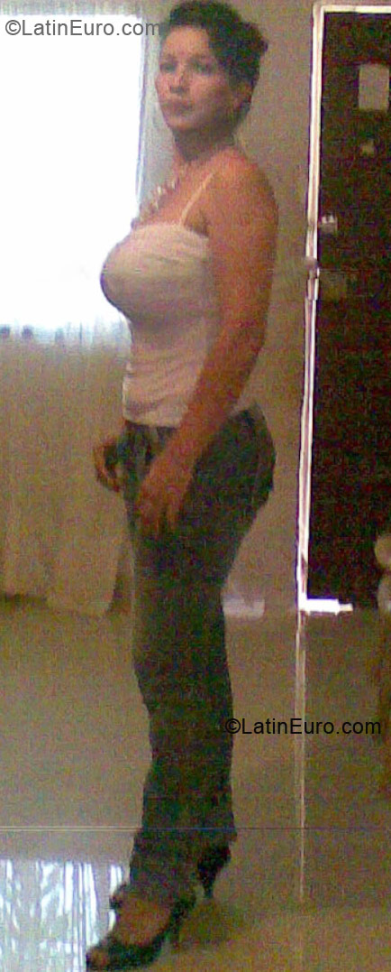 Date this good-looking Colombia girl Yudy from Barranquilla CO15124