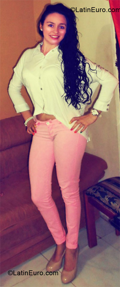 Date this fun Colombia girl Vanessa from Manizales CO10239