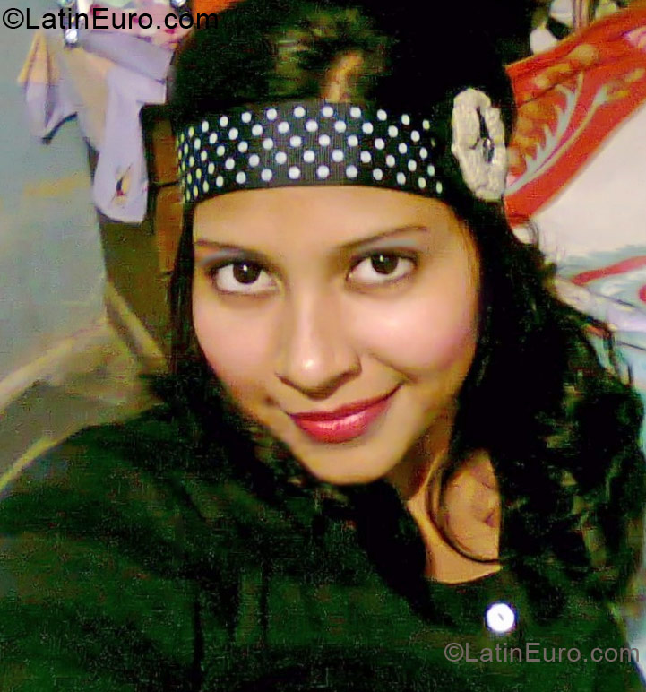 Date this athletic Honduras girl Sindy from Puerto Cortes HN676