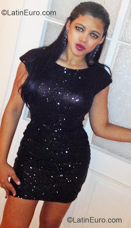 Date this sensual Germany girl Luana from Berlin DE300