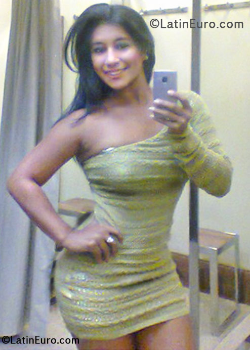 Date this passionate Brazil girl Tatyane from Rio De Janeiro BR6701