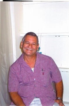 Date this attractive United States man Tomas from Pembroke Pines US13019