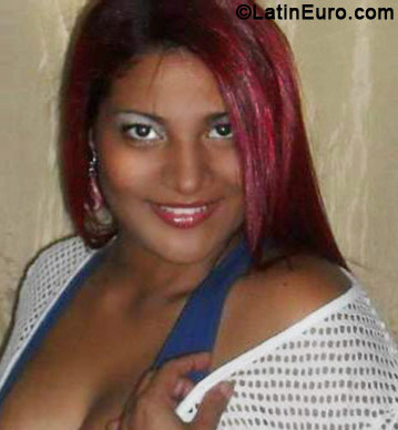 Date this athletic Colombia girl Nathy from Medellin CO10421