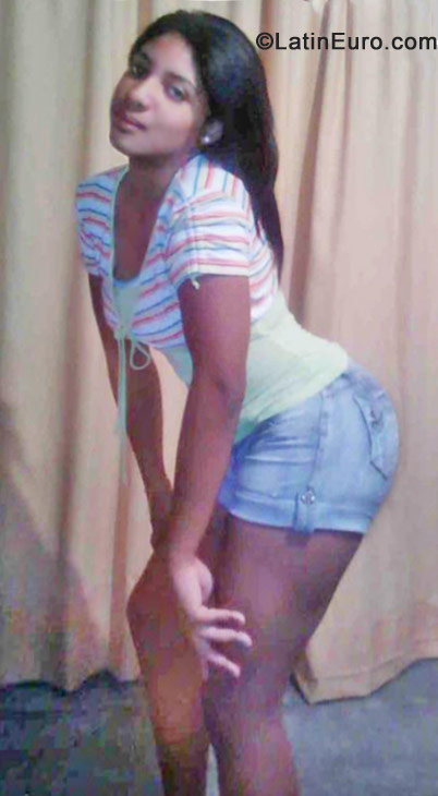 Date this georgeous Colombia girl Lois from Palmira CO10482