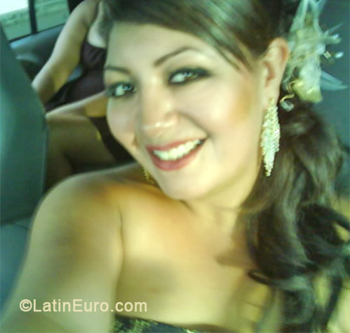 Date this pretty Mexico girl Angelica from Durango MX717
