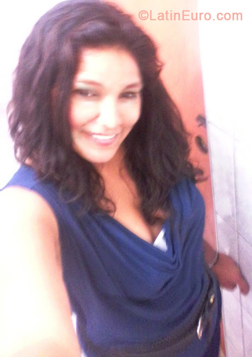 Date this delightful Peru girl Denisse from Lima PE545