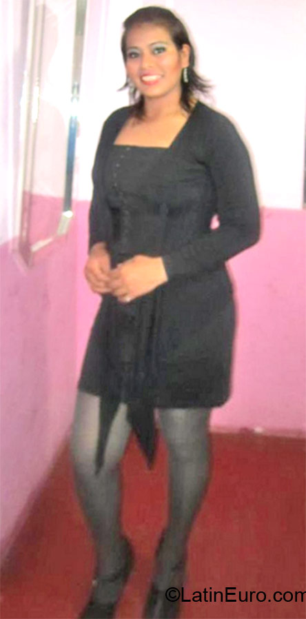 Date this beautiful Peru girl Delicia from Lima PE587