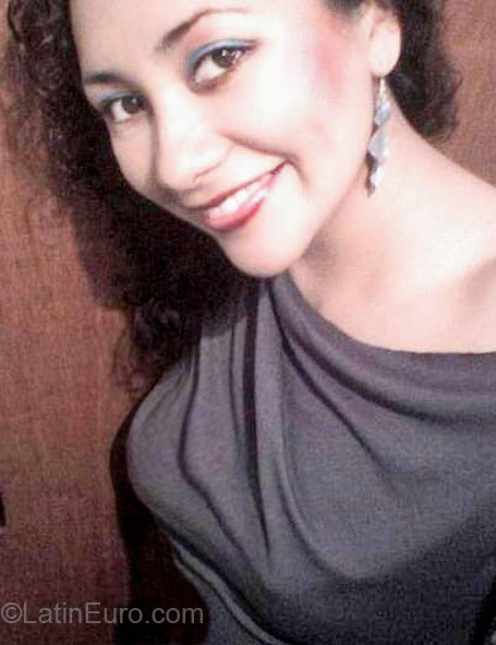 Date this georgeous Peru girl Karol from Lima PE590