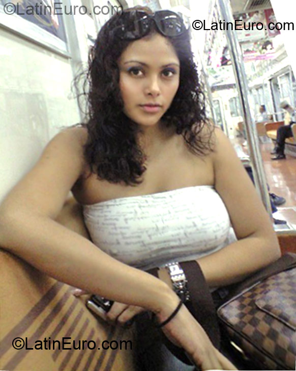 Date this foxy Peru girl Patty from Lima PE613