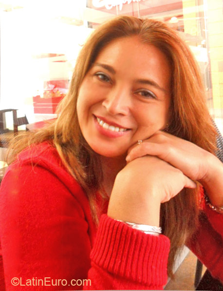 Date this stunning Venezuela girl Maryuri from Caracas VE79