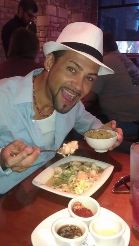 Date this voluptuous United States man Ozzie from New Rochelle US13212