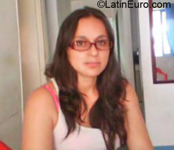 Date this nice looking Colombia girl Sandra from Medellin CO10710