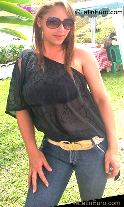 Date this cute Colombia girl Ana Maria from Manizales CO10773