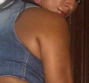 Date this happy Colombia girl Luna36 from Cali CO10774