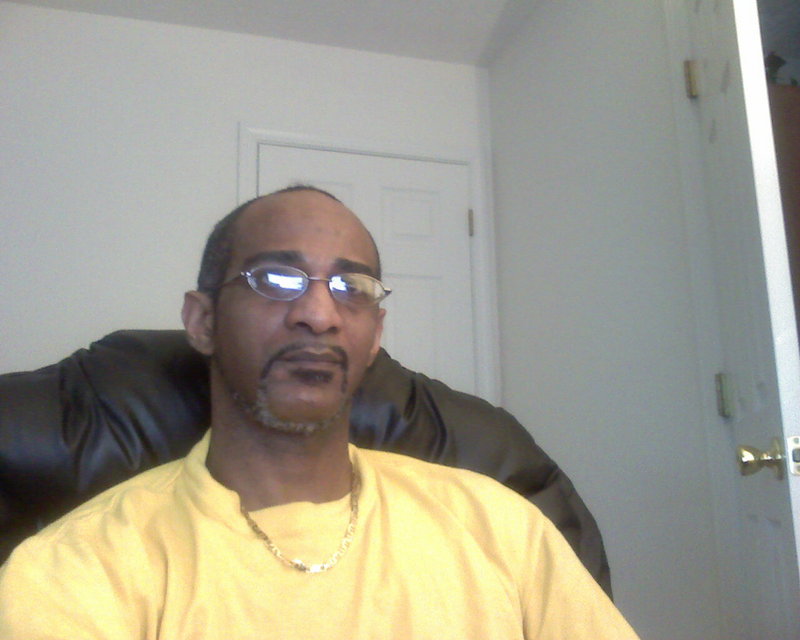 Date this good-looking United States man Gdlj1 from Stone Mountain US13326
