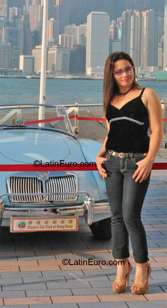 Date this georgeous Hong Kong girl Lemy from Hong Kong HK6