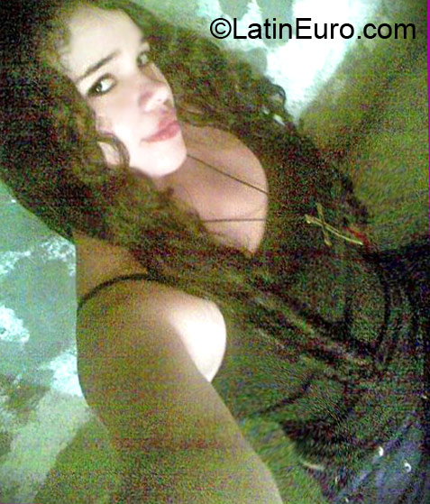 Date this foxy Colombia girl Gina from Ibague CO10890