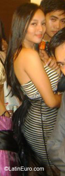 Date this georgeous Philippines girl Eulu from Tacloban PH499