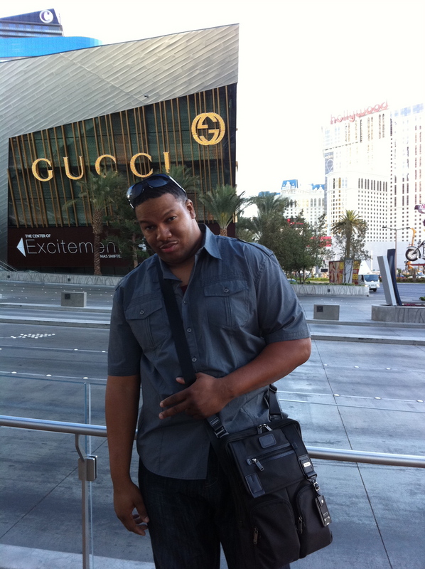Date this tall United States man Donovan from Houston US13507