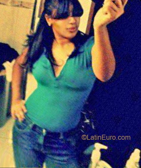 Date this hot Dominican Republic girl Jessica from Santo Domingo DO12140