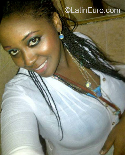 Date this georgeous Honduras girl Mari Isabel from La Ceiba HN733