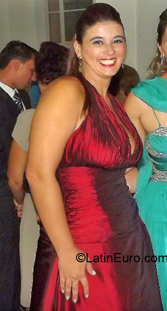 Date this voluptuous Brazil girl Michelle from Belo Horizonte BR7063