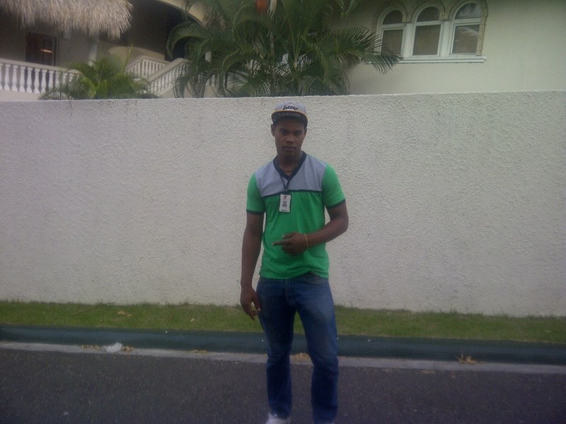 Date this happy Dominican Republic man Gustavo from San Felipez DO12178