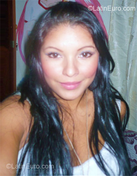 Date this happy Colombia girl Giuliana from Medellin CO11224