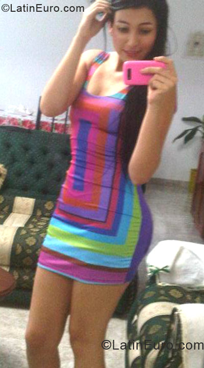 Date this attractive Colombia girl Andrea ortiz from Villavicencio CO11324