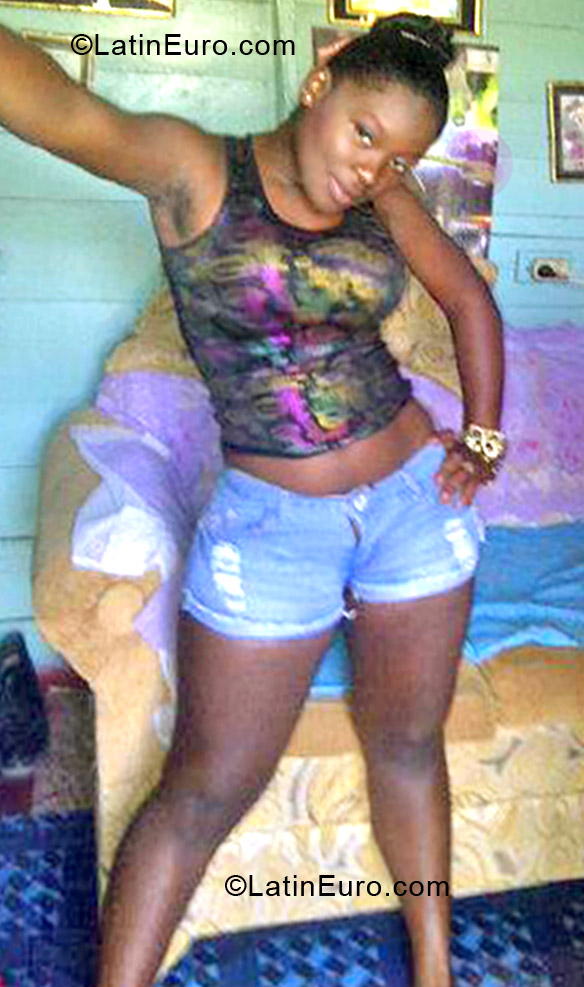 Date this tall Jamaica girl Annakay from Montego Bay JM756