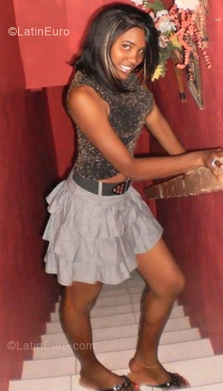Date this attractive Jamaica girl Charming from Kingston JM771