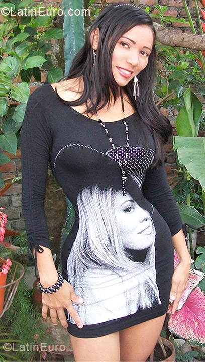 Date this athletic Colombia girl Maria from Cali CO11442