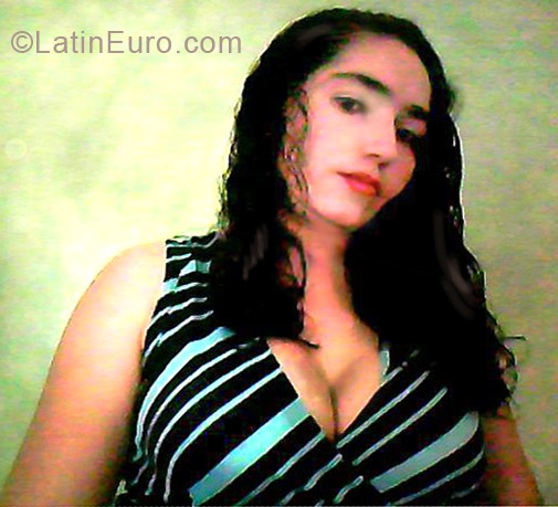 Date this hard body Honduras girl Blanca from San Padro Sula HN767