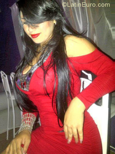 Date this stunning Colombia girl Carla from Cali CO11534