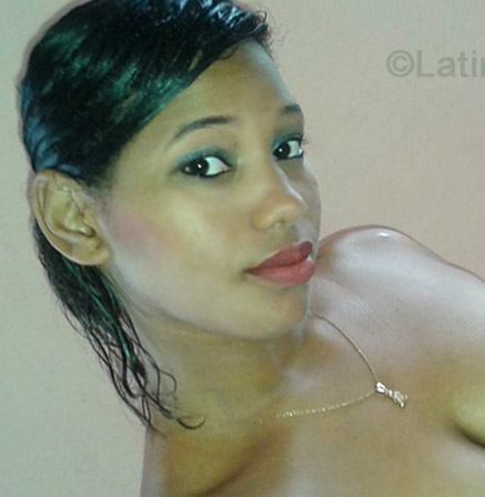Date this exotic Brazil girl Aline from Salvador BR7265