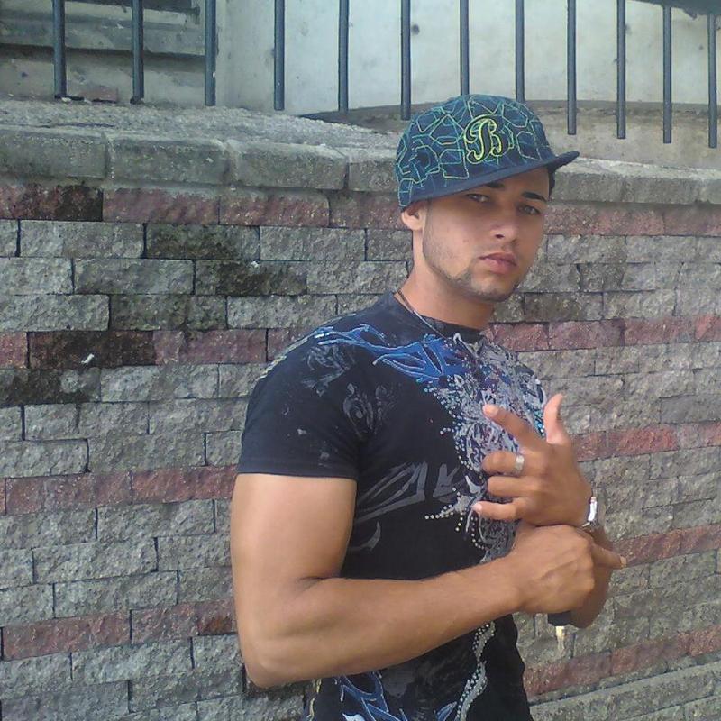 Date this georgeous Dominican Republic man Aneury canela a from La Vega DO13362